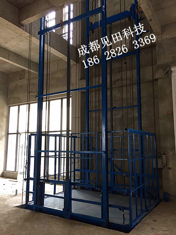 成都見(jiàn)田科技固定導軌式液壓歐力升升降機圖片展示：